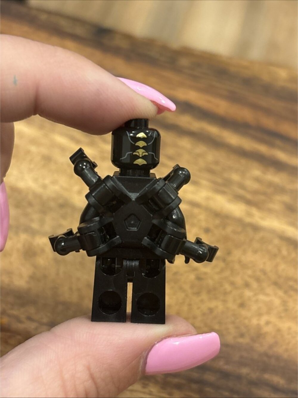 Lego Minifigure ( Authentic ) - Picture 2 of 2